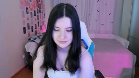 Vanessa online show from 2, 3, 2025