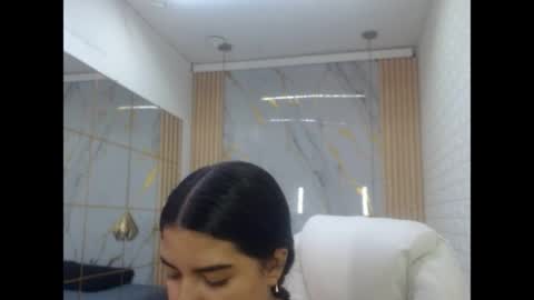 vanessa online show from 16, 4, 2026