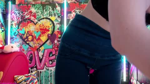  Vanessa  online show from 11, 1, 2026