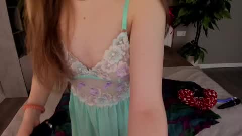 vanessabeautyy online show from 4, 3, 2025