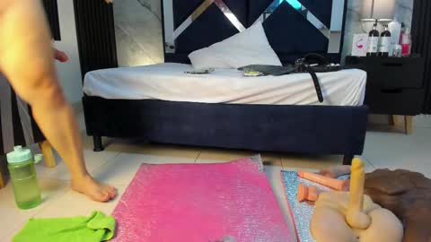 Vanessa Hard online show from 28, 11, 2025