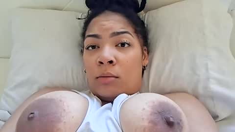 vanessareign online show from 17, 10, 2025