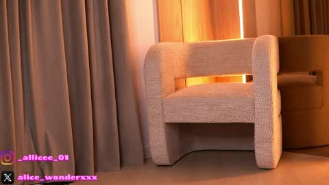 Vanessa Simon online show from 3, 4, 2026