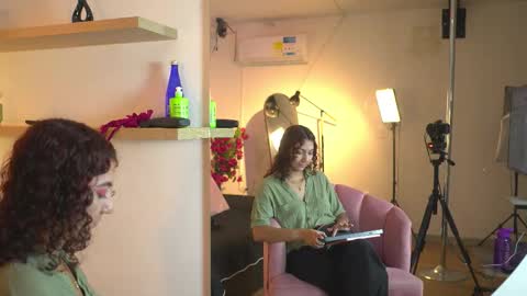 vanilla_hot_ online show from 14, 11, 2025