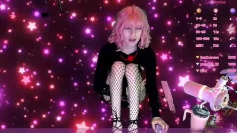 Snapshot of vanilla_skkye chatting on 30, 9, 2025 Skkye online show from 30, 9, 2025