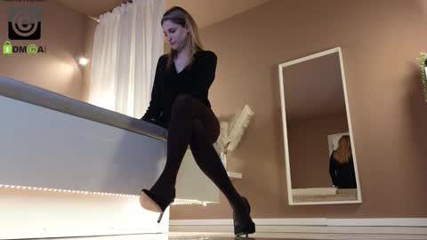 Laura online show from 7, 1, 2026