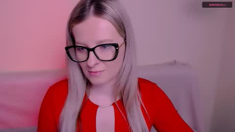 Snapshot of vanillaex_ chatting on 12, 1, 2026 Mia online show from 12, 1, 2026