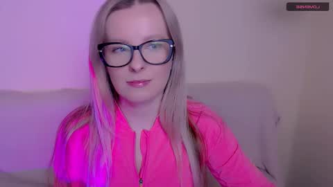 Snapshot of vanillaex_ chatting on 17, 1, 2026 Mia online show from 17, 1, 2026