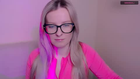 Snapshot of vanillaex_ chatting on 19, 1, 2026 Mia online show from 19, 1, 2026