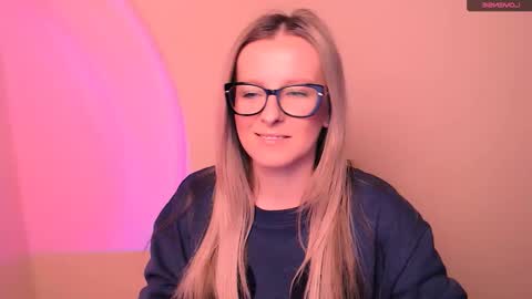 Snapshot of vanillaex_ chatting on 15, 2, 2026 Mia online show from 15, 2, 2026