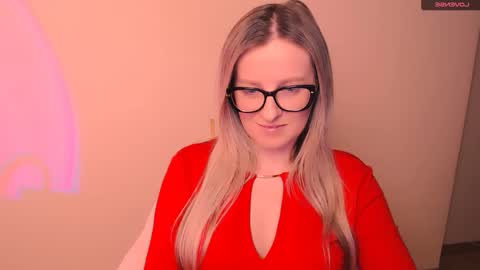 Snapshot of vanillaex_ chatting on 19, 2, 2026 Mia online show from 19, 2, 2026