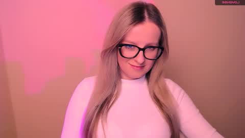 Snapshot of vanillaex_ chatting on 27, 2, 2026 Mia online show from 27, 2, 2026