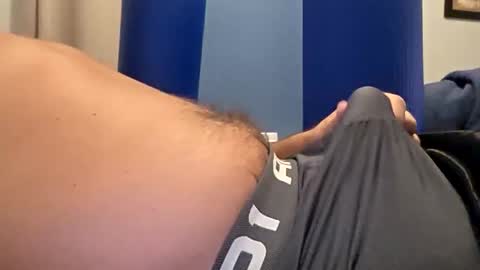 Snapshot of vanillagorilla1985 chatting on 25, 5, 2026 LasVegasGuy online show from 25, 5, 2026