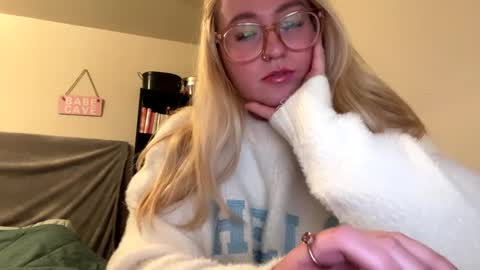 vanillapuddingpie online show from 21, 1, 2025