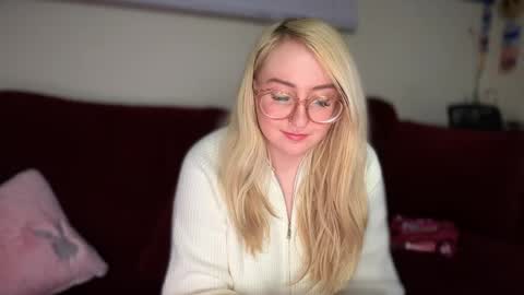 vanillapuddingpie online show from 17, 2, 2025