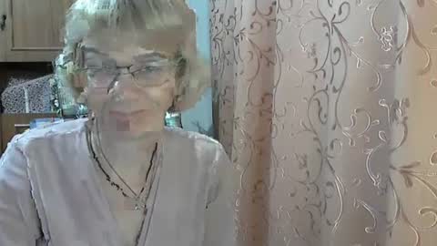Vanillaxcreamy online show from 21, 12, 2024