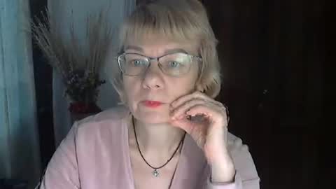 Vanillaxcreamy online show from 18, 1, 2025