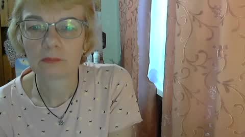 Vanillaxcreamy online show from 5, 2, 2025