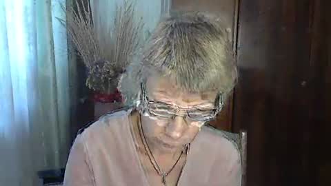 Vanillaxcreamy online show from 17, 10, 2025