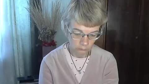 Vanillaxcreamy online show from 20, 10, 2025