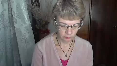 Vanillaxcreamy online show from 24, 11, 2025