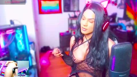 Snapshot of vanityforever101 chatting on 27, 5, 2026 VANITY online show from 27, 5, 2026