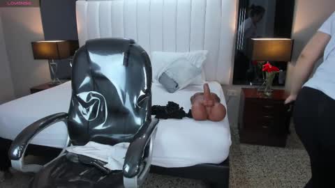 Karine online show from 5, 3, 2025