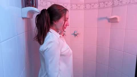 Elizabeth online show from 29, 9, 2025