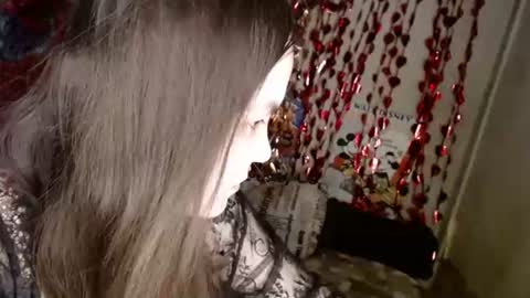 Var Kiss online show from 23, 3, 2026