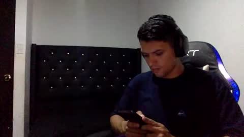 Snapshot of varonelite chatting on 6, 7, 2026 Andres online show from 6, 7, 2026