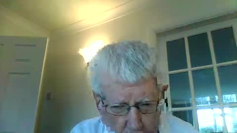 Snapshot of vassus chatting on 2, 12, 2024 vassus online show from 2, 12, 2024