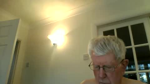Snapshot of vassus chatting on 27, 10, 2025 vassus online show from 27, 10, 2025