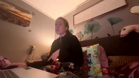 vaua089 online show from 24, 11, 2025