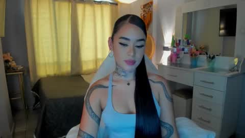 Snapshot of vayolett_bass chatting on 10, 2, 2026 Vayolett Bass online show from 10, 2, 2026