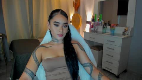 Snapshot of vayolett_bass chatting on 20, 2, 2026 Vayolett Bass online show from 20, 2, 2026