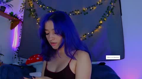 Vayolett online show from 3, 11, 2025