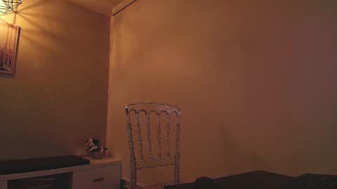 Victoria online show from 19, 9, 2025