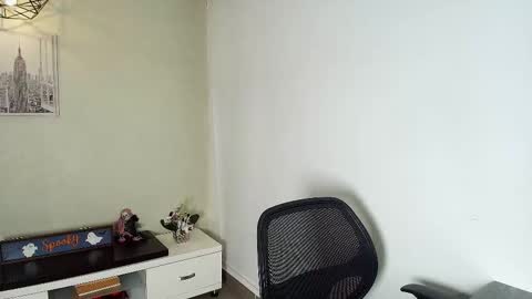 Victoria online show from 27, 10, 2025