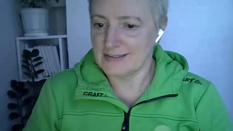 vea_motty online show from 8, 4, 2026