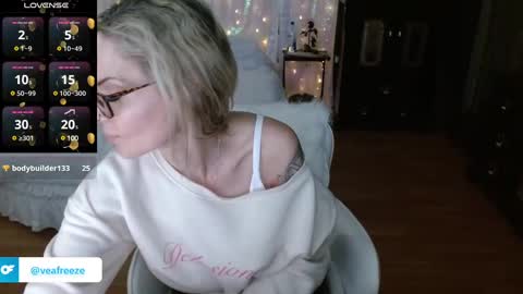 Snapshot of veafreeze chatting on 3, 2, 2025 veafreeze online show from 3, 2, 2025