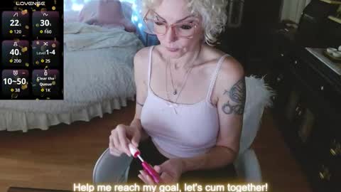 Snapshot of veafreeze chatting on 17, 12, 2025 veafreeze online show from 17, 12, 2025