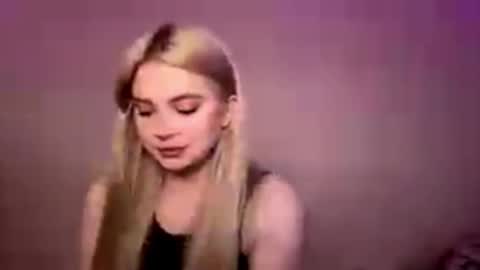 Monika online show from 4, 12, 2025