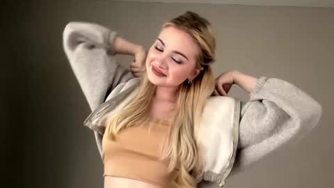 Snapshot of vedalipscomb chatting on 18, 2, 2026 Monika online show from 18, 2, 2026