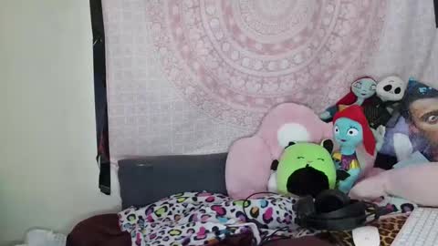 Veronica Lehane online show from 27, 12, 2024