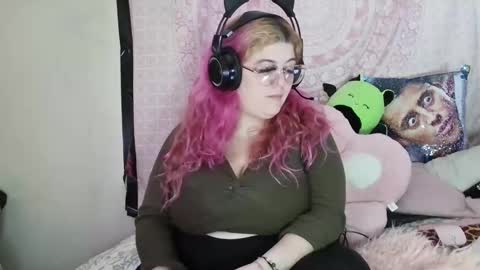 Veronica Lehane online show from 11, 1, 2025