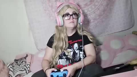 Veronica Lehane online show from 3, 10, 2025