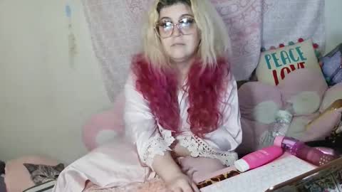 Veronica Lehane online show from 8, 6, 2026