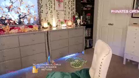vegas_romance online show from 21, 6, 2026