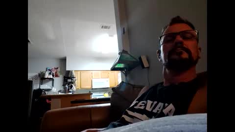 Snapshot of vegasdadbod chatting on 16, 9, 2025 vegasdadbod online show from 16, 9, 2025