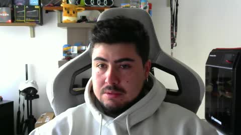 Snapshot of veils24 chatting on 10, 11, 2025 Charles online show from 10, 11, 2025